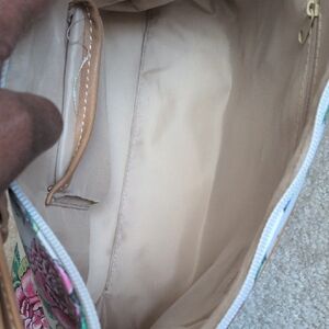 Floral Embroidered Zipper Tote Bag - Beige